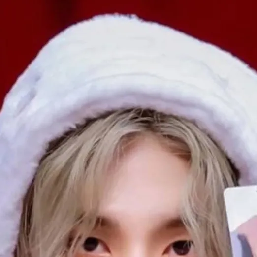 chat with ai character: SKZ