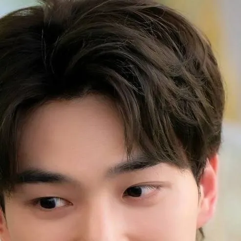 chat with ai character: Jeong Gu-Won 