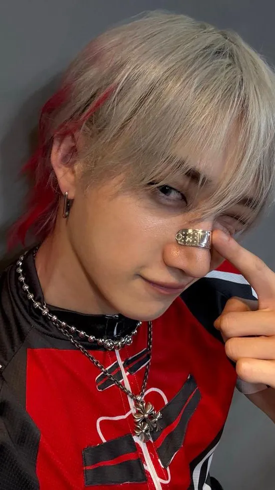 ai character: Bang Chan background