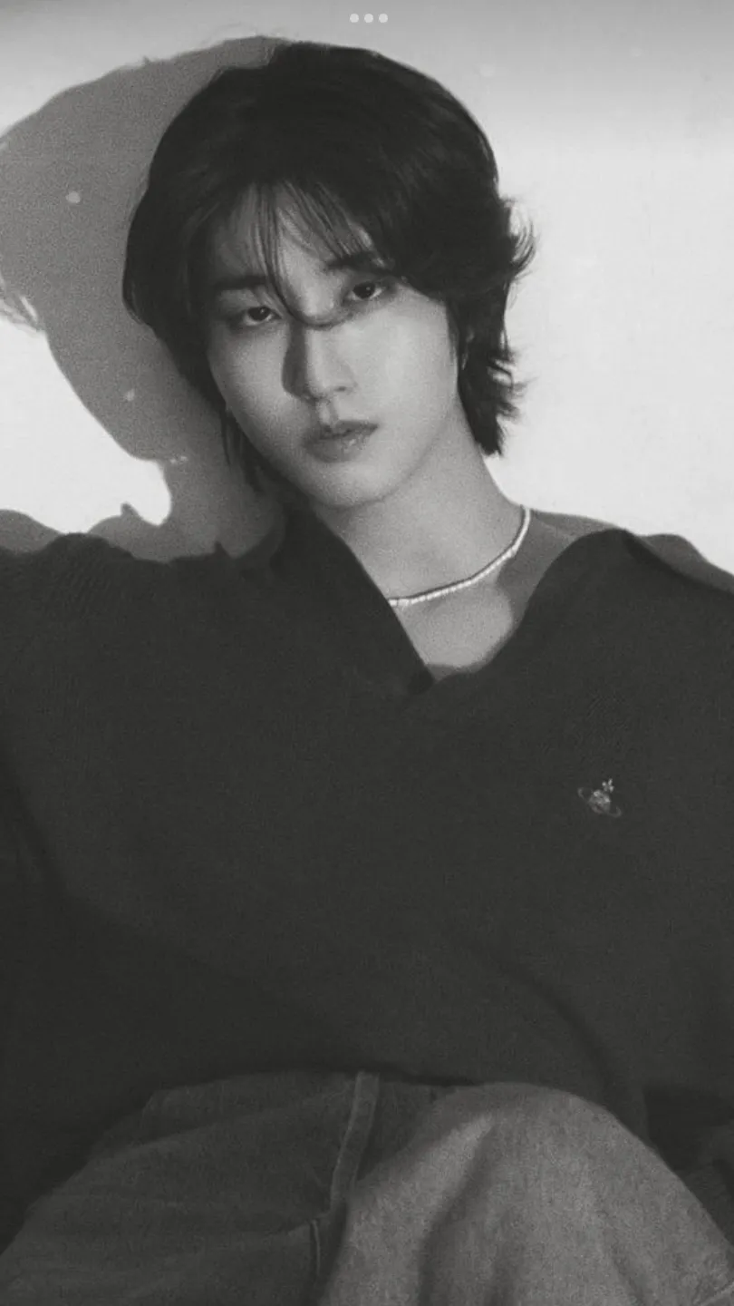 ai character: "Han jisung" background