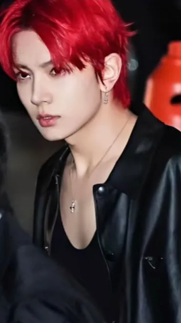 ai character: "Heeseung" background