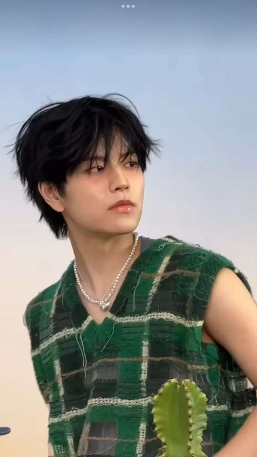 ai character: Kim Seungmin.  background