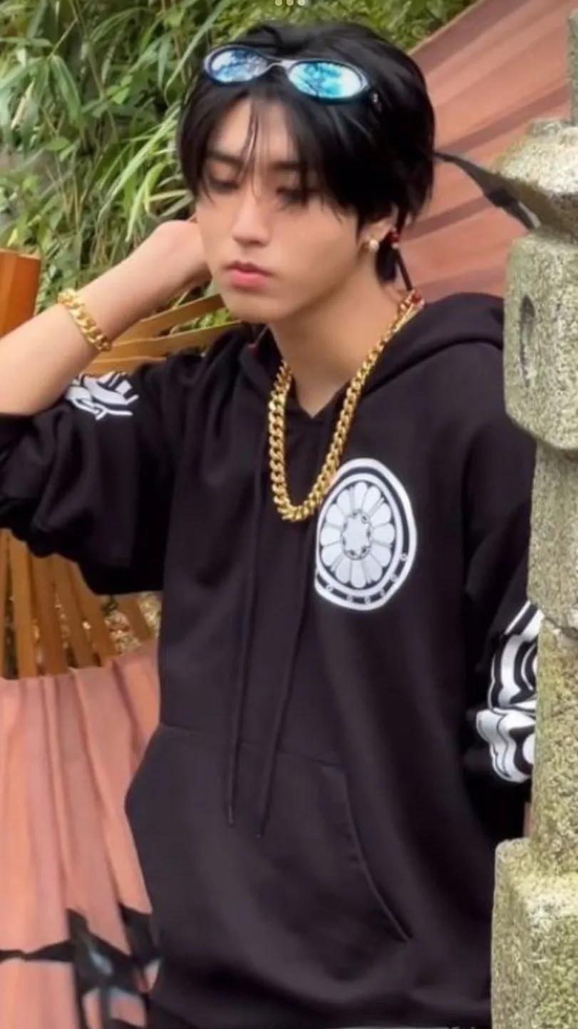 ai character: "Han Jisung."  background