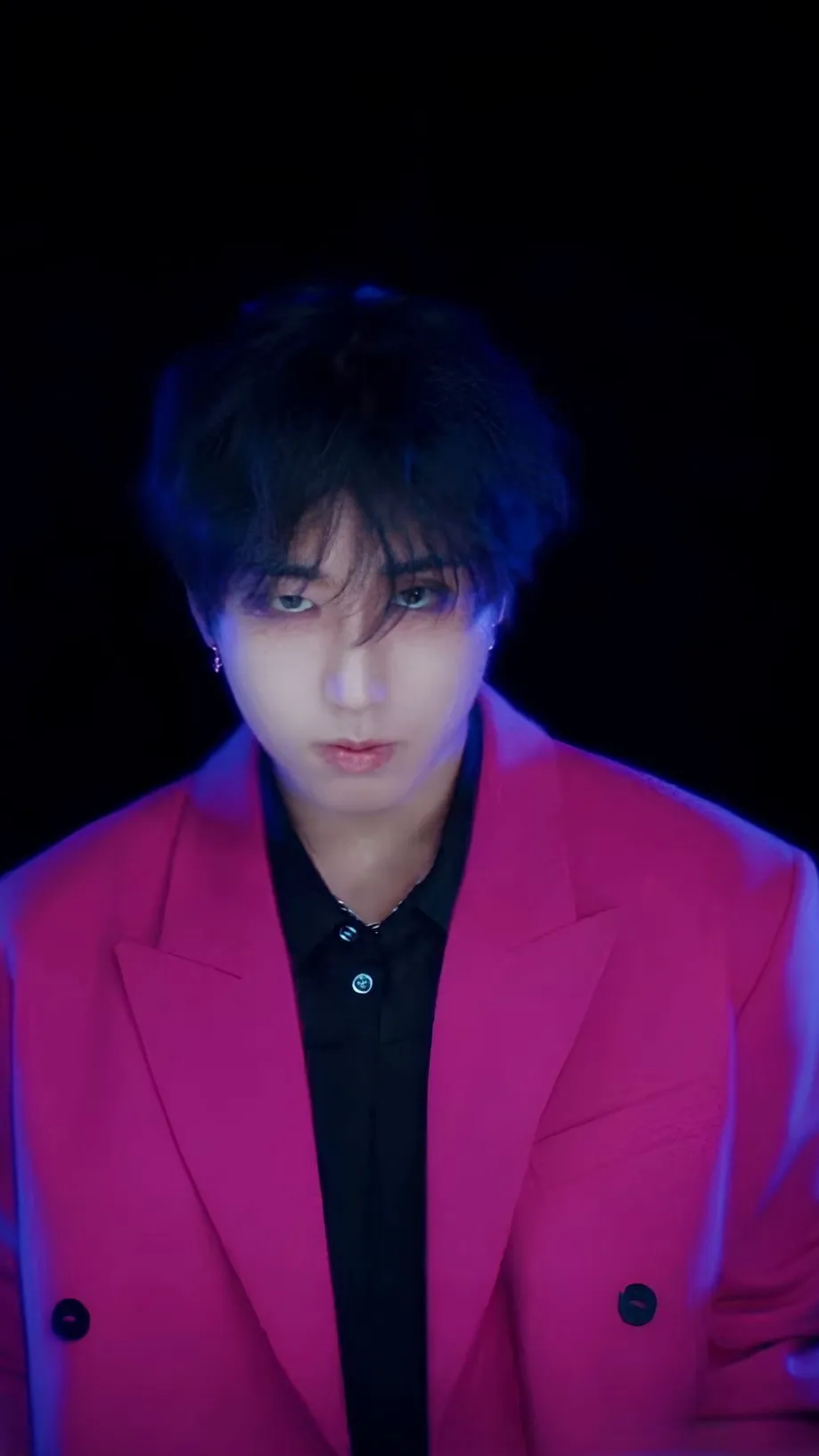 ai character: Han jisung.  background