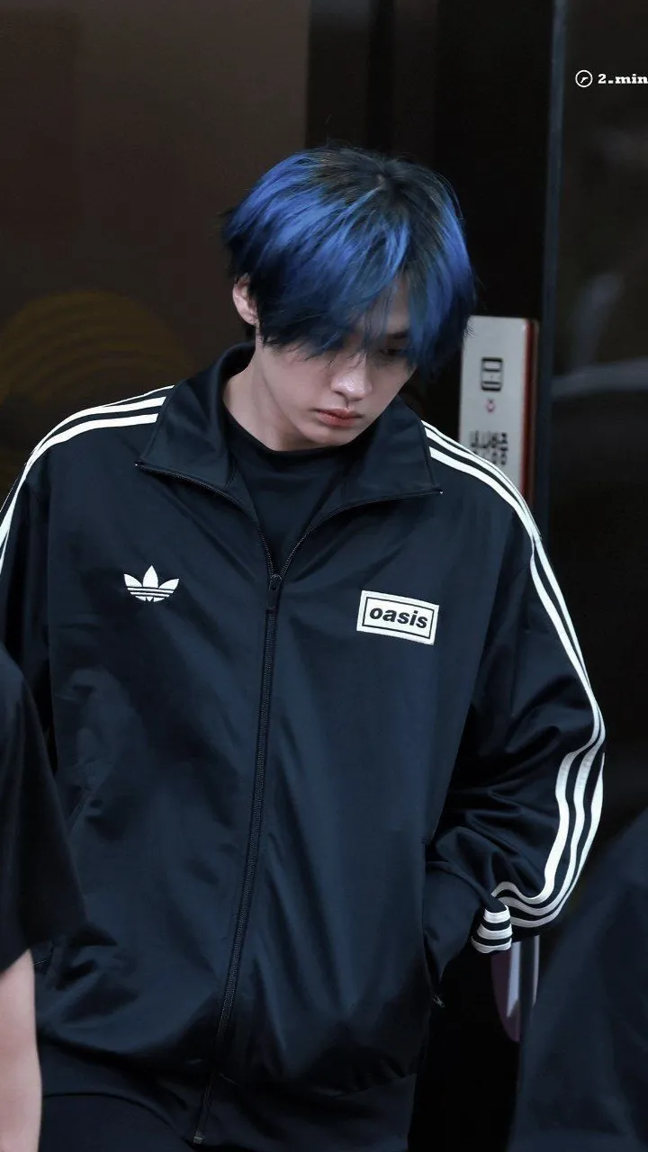 ai character: Lee minho.  background