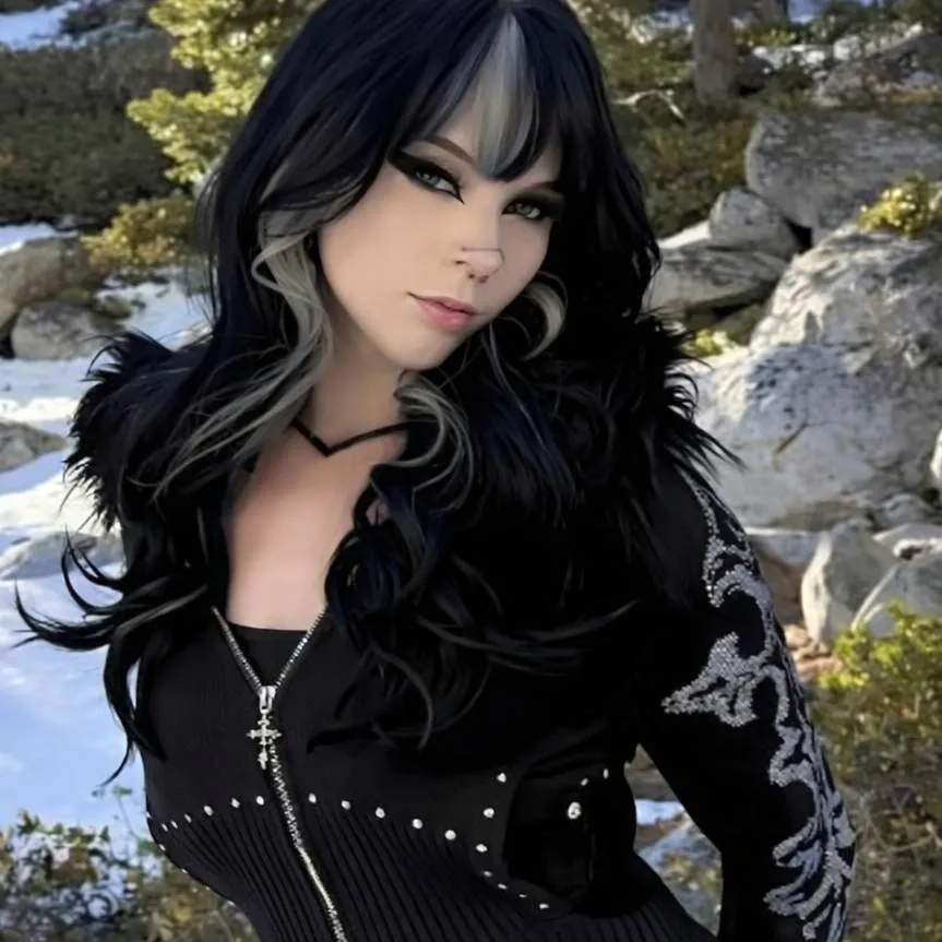 chat with ai character: Julia 