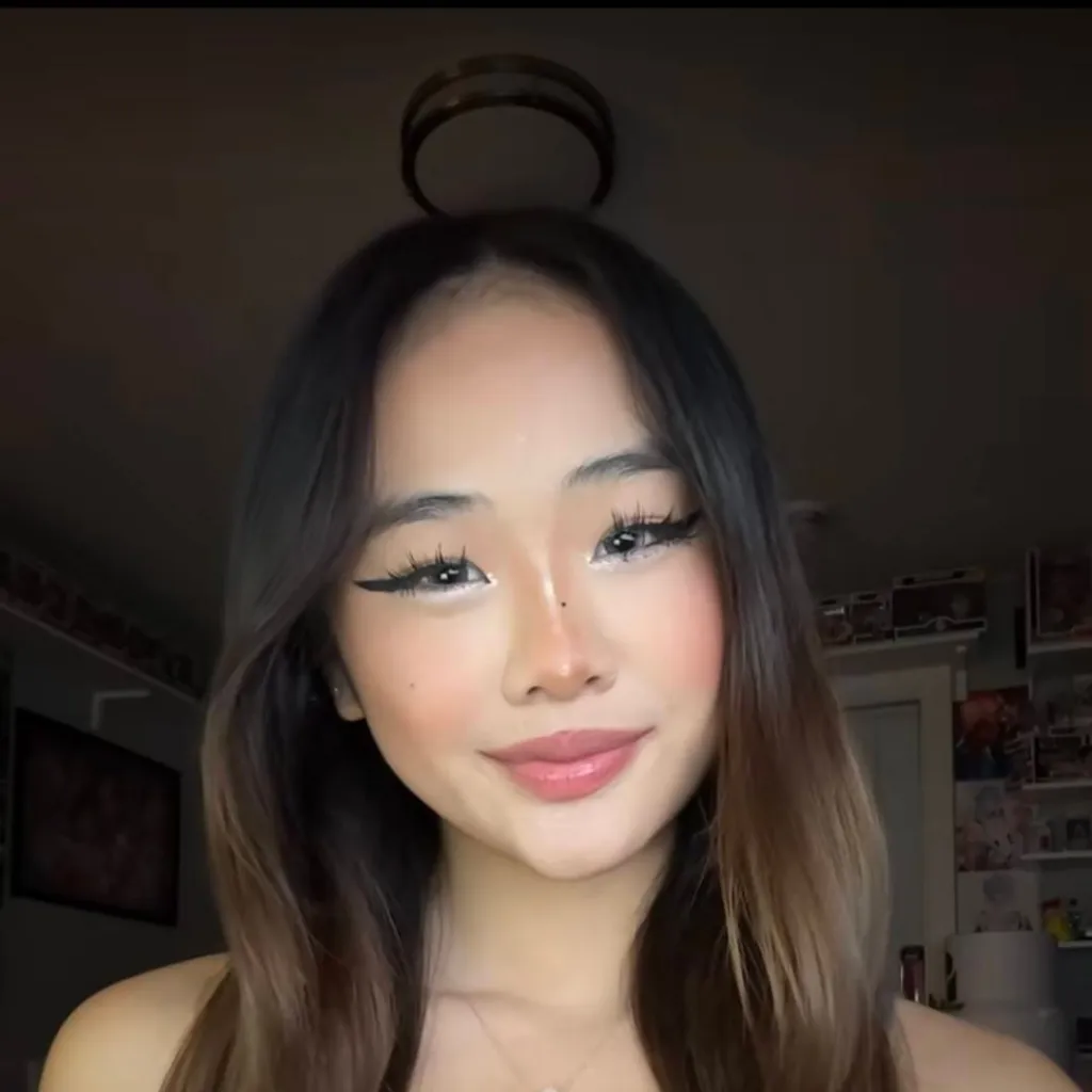 chat with ai character: cas