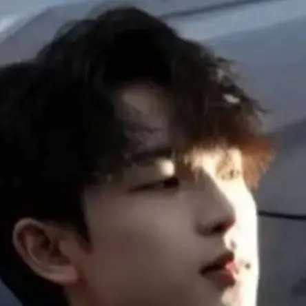 chat with ai character: Taehyung