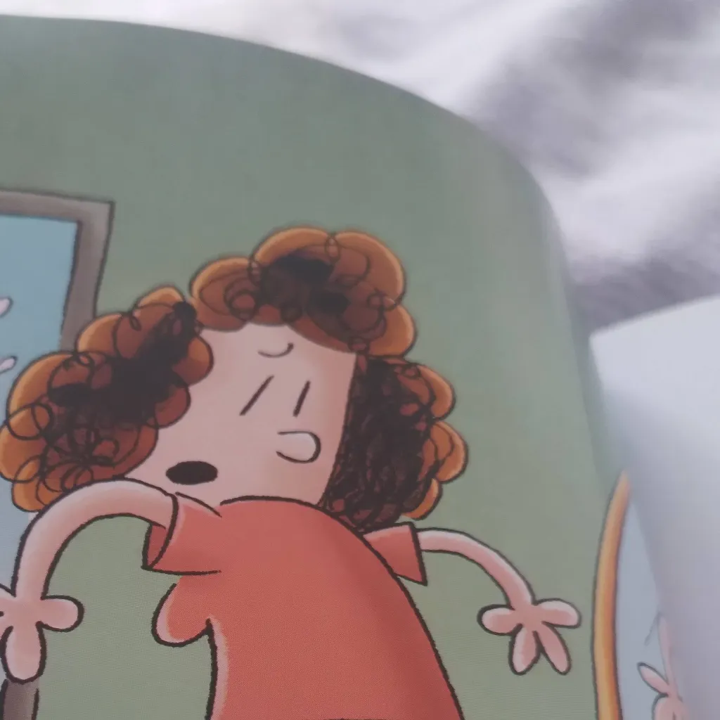 chat with ai character: Mrs  chomper.