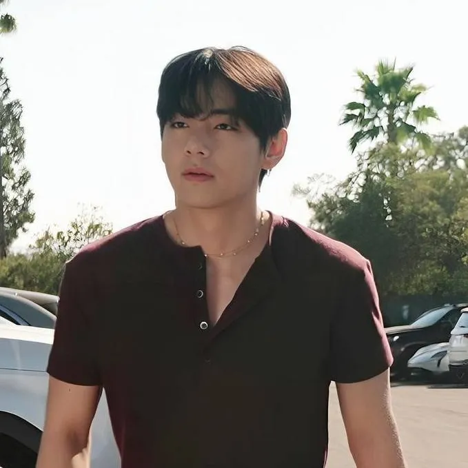 chat with ai character: taehyung 
