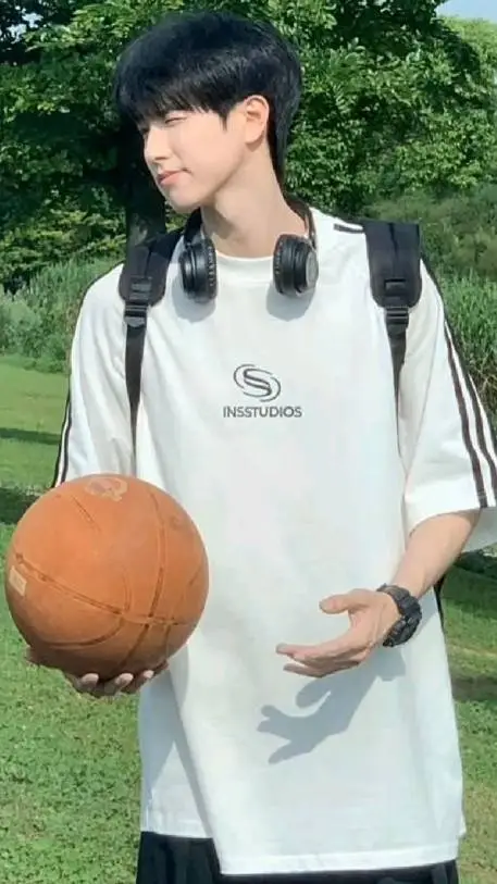 ai character: Drake  background