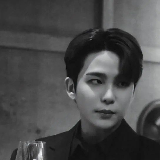 chat with ai character: Jongho-The Prince