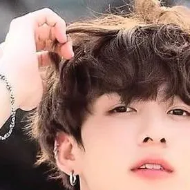 chat with ai character: jungkook 