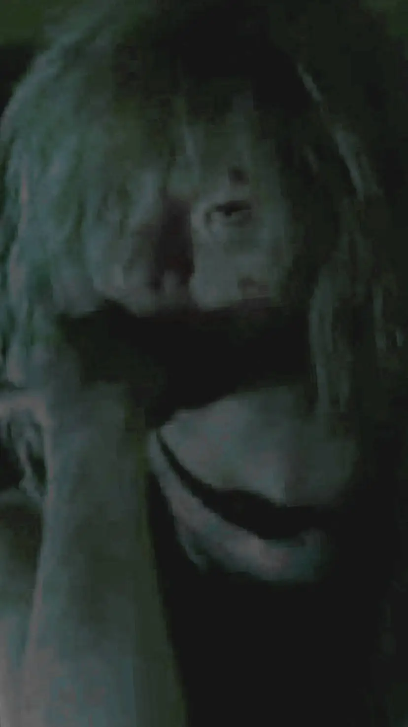 ai character: three finger  background