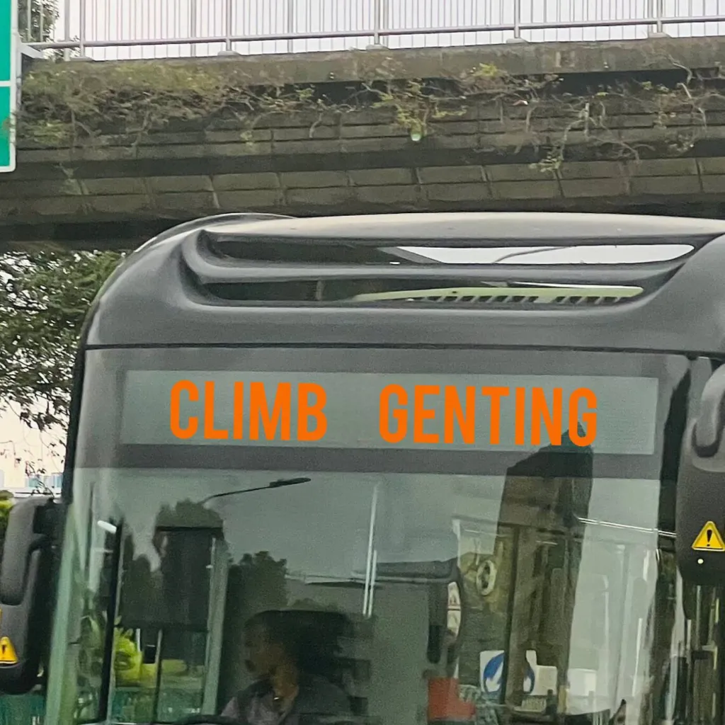 chat with ai character: MAN A22 bus club