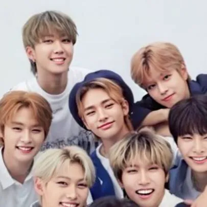 chat with ai character: skz and enhypen