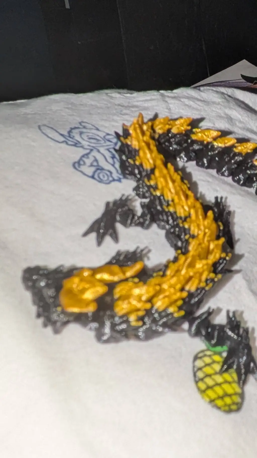 ai character: baby dragon  background