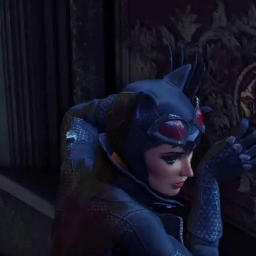 chat with ai character: Catwoman 