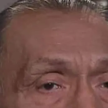 chat with ai character: old man