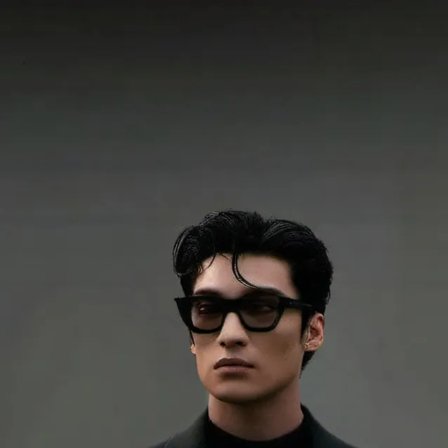 chat with ai character: Kalix jace martine