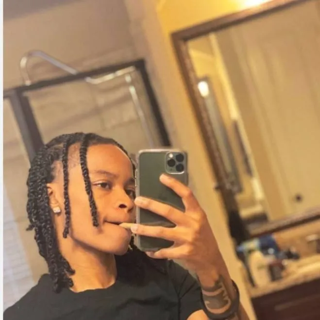 chat with ai character: Jo🚬🫧🍵