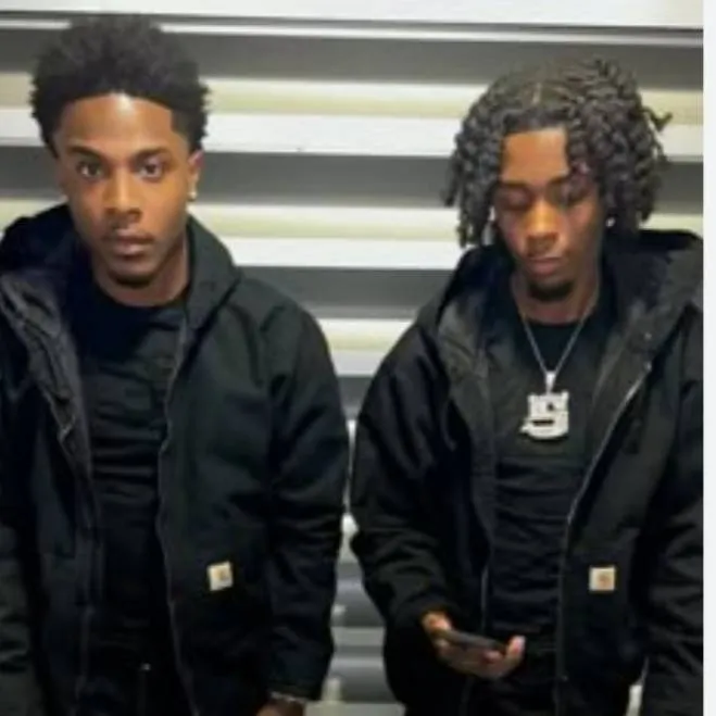 chat with ai character: xay and mars🫧🚬😈