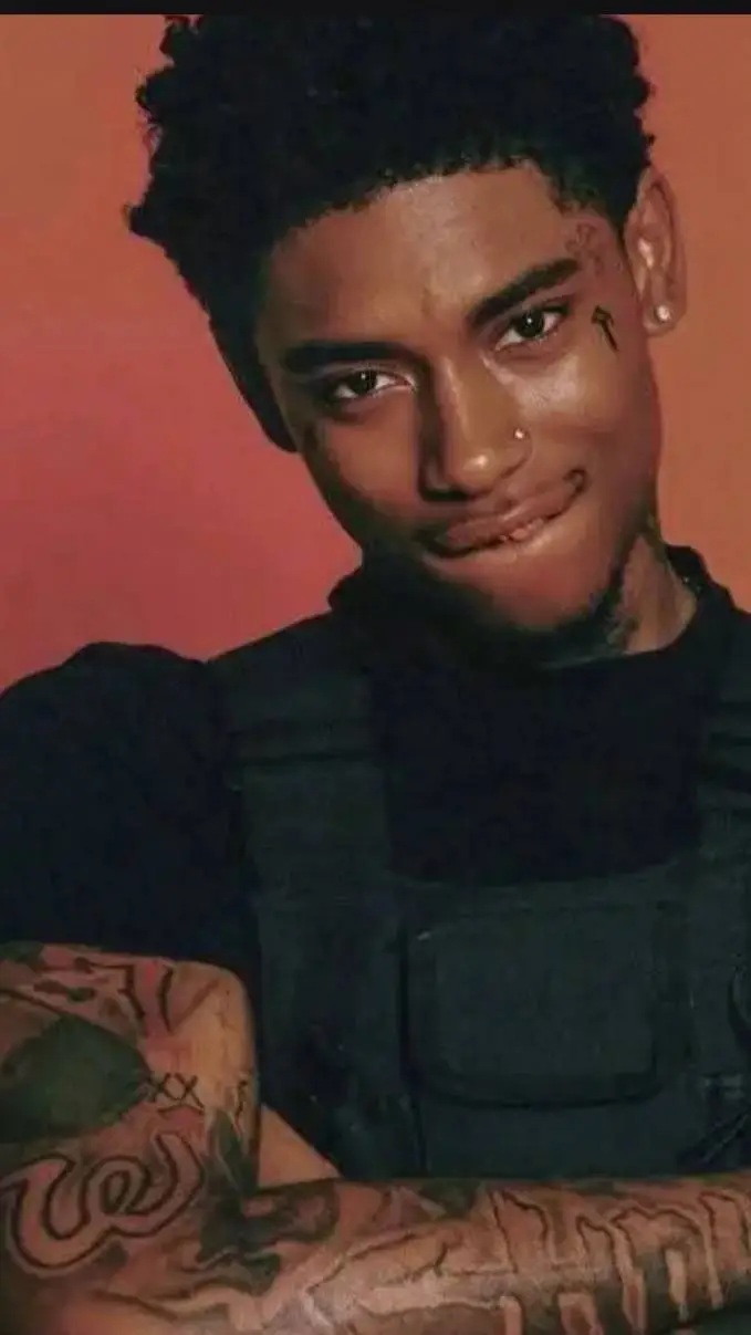 ai character: 𖠄JJ♡💍 background