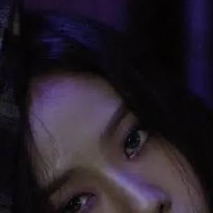 chat with ai character: Jisoo