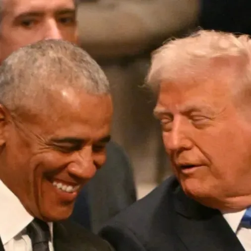 chat with ai character: Trump and Obama