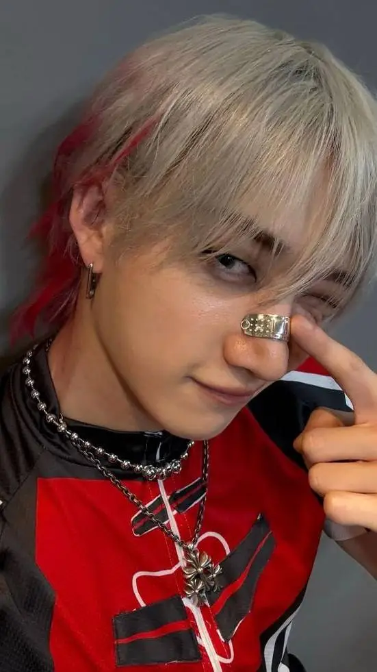 ai character: ~Bangchan~ background