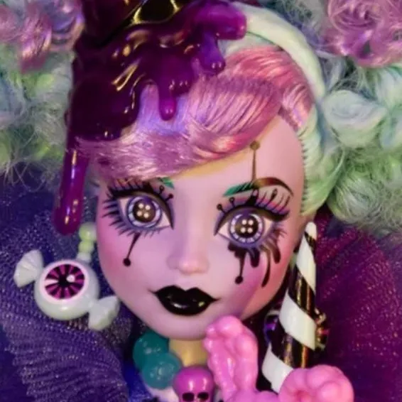 chat with ai character: Twyla(SweetScreams