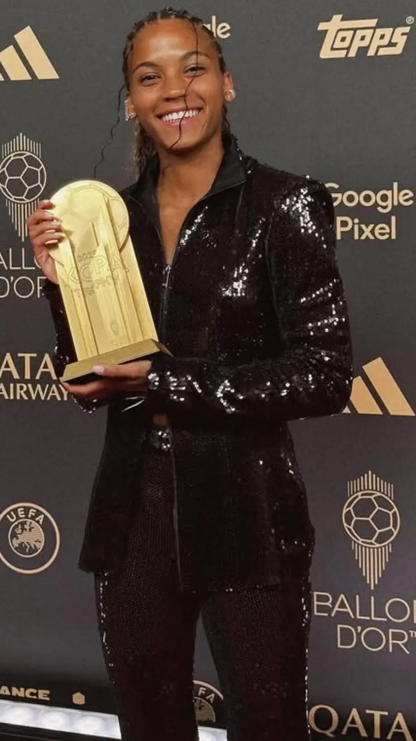 Talkie AI - Chat with Vicky Lopez