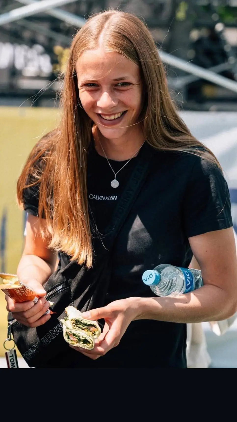 ai character: Vivien Endenmann background