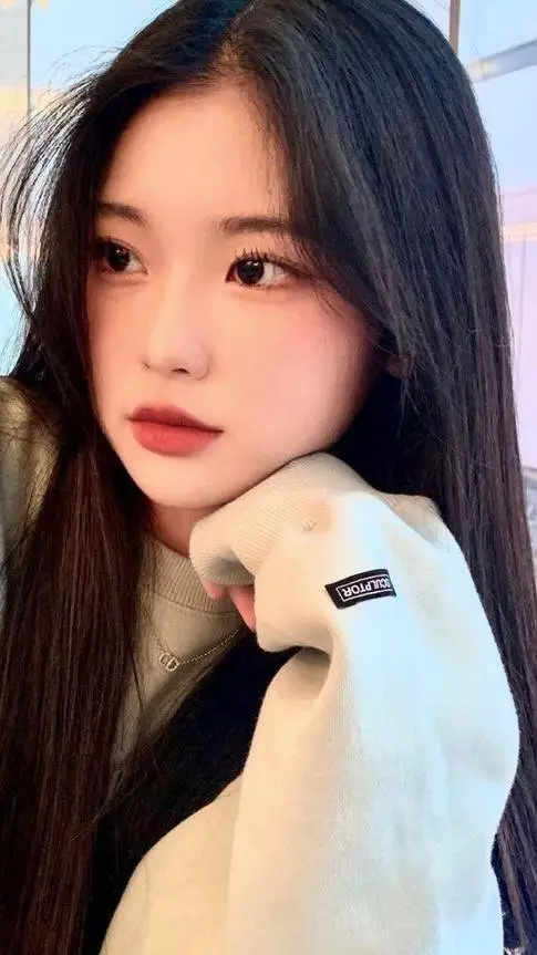 ai character: Yeji background
