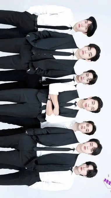 ai character: BTS 5💜 background
