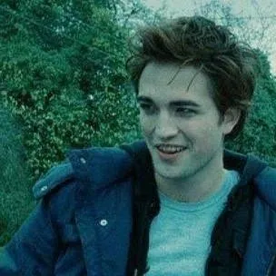 chat with ai character: Edward Cullen 