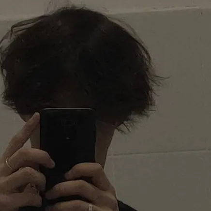 chat with ai character: ∆Lukas∆