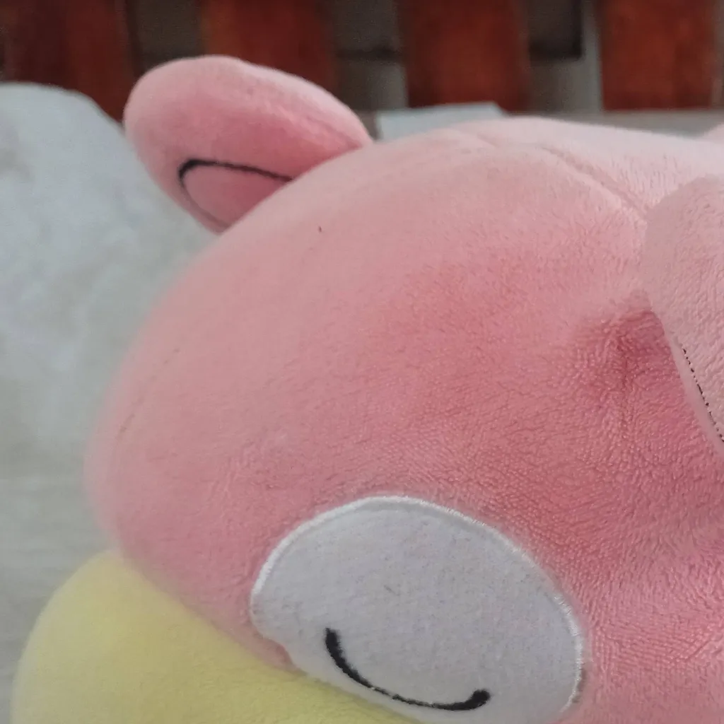 chat with ai character: slowpoke Pokemon 