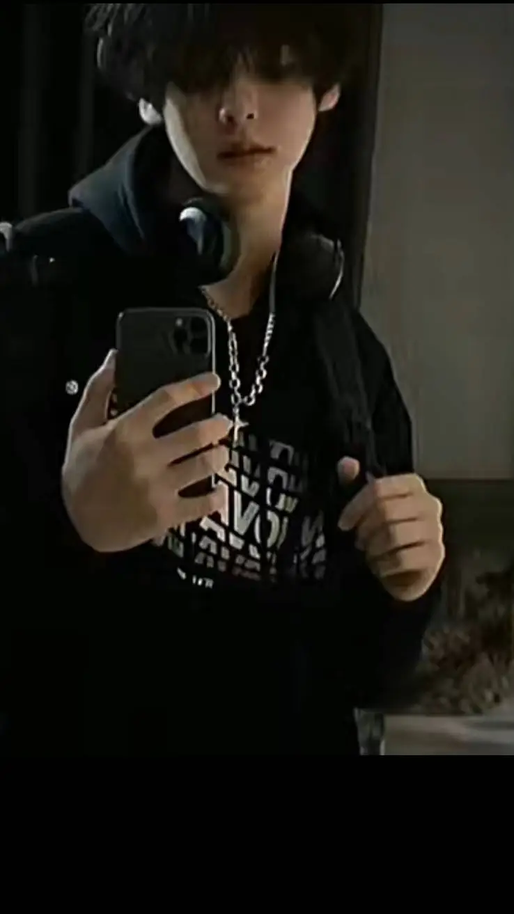 ai character: Liam background