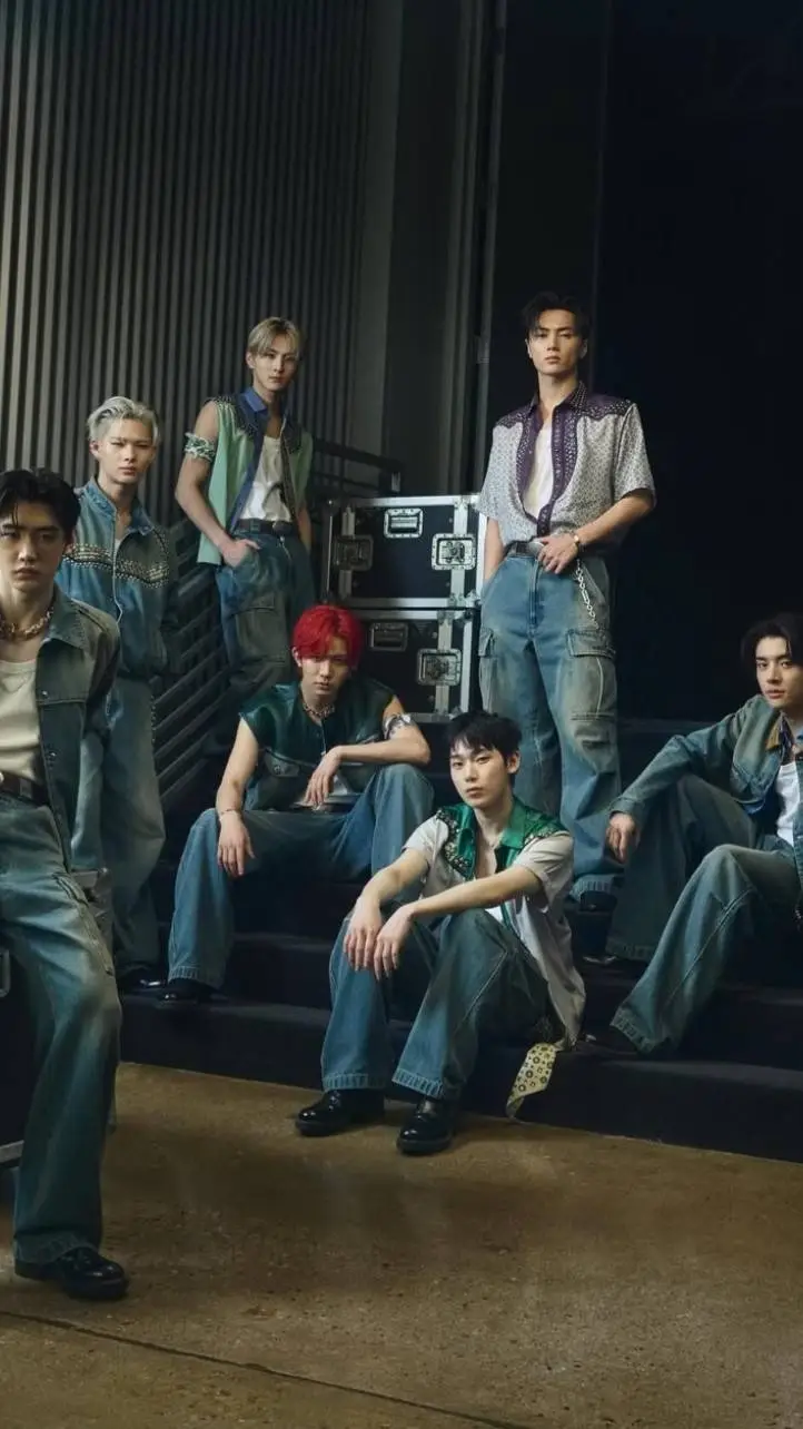 ai character: ·•·enhypen·•· background