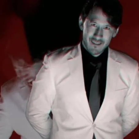 chat with ai character: darkiplier2