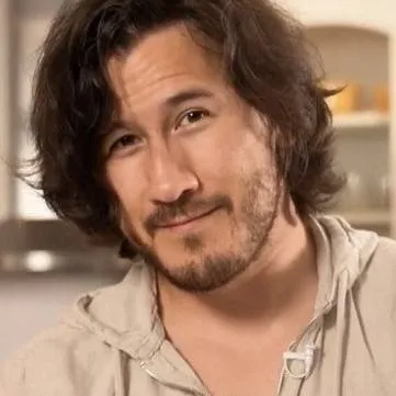 chat with ai character: Markiplier 