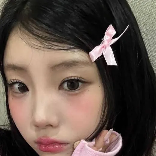 chat with ai character: wonhee