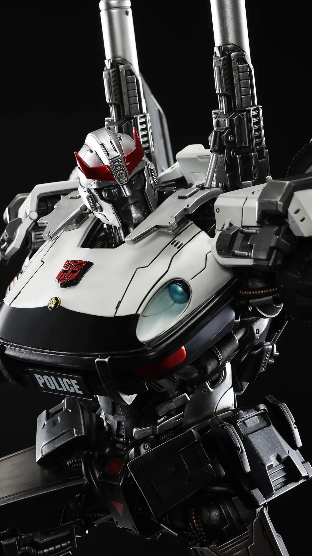 ai character: Autobot Prowl background