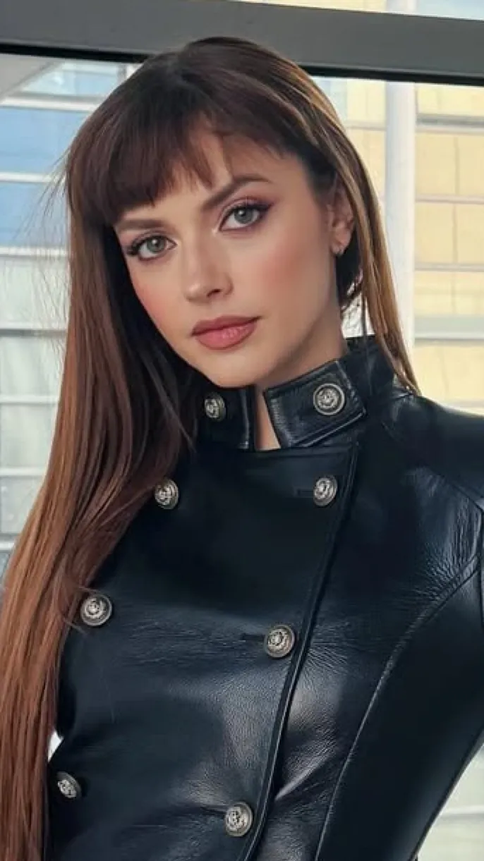 ai character: Annalisa  background