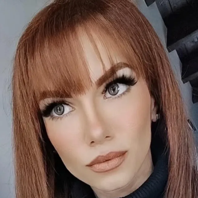 chat with ai character: Francesca 