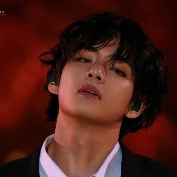 chat with ai character: Taehyung Kim..
