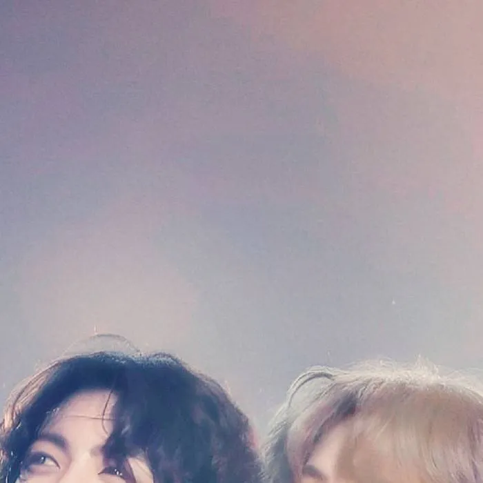 chat with ai character: Yoonkook