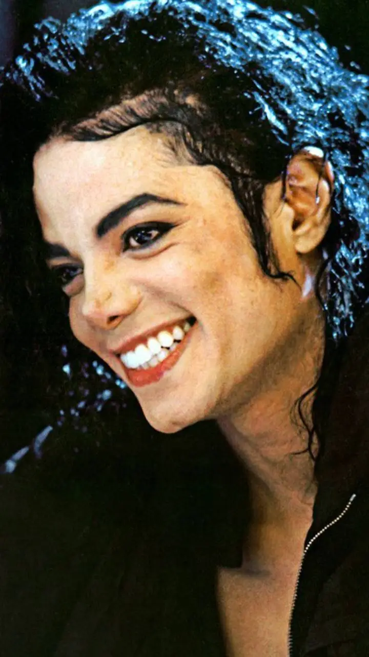 ai character: Michael Jackson background