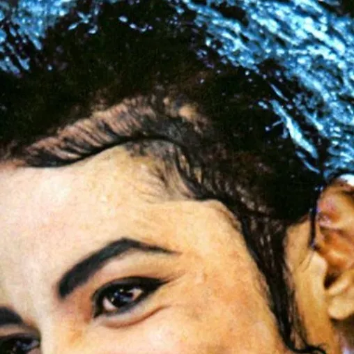 chat with ai character: Michael Jackson